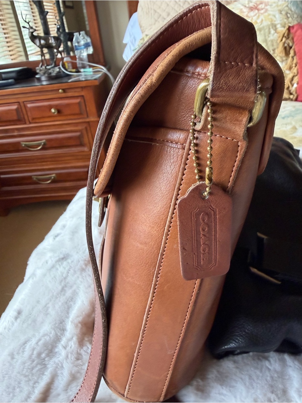 Vintage, Coach Leather Crossbody Bag - Picture 3 of 11